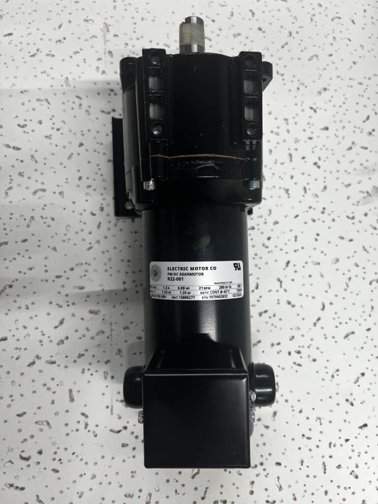 R22 001